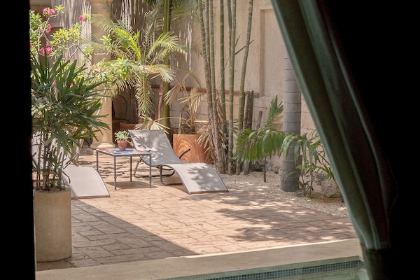 Premium bedding, pillow-top beds, minibar, in-room safe