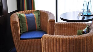 Flat-screen TV, DVD player - Hotel Minerva (Freiburg im Breisgau)