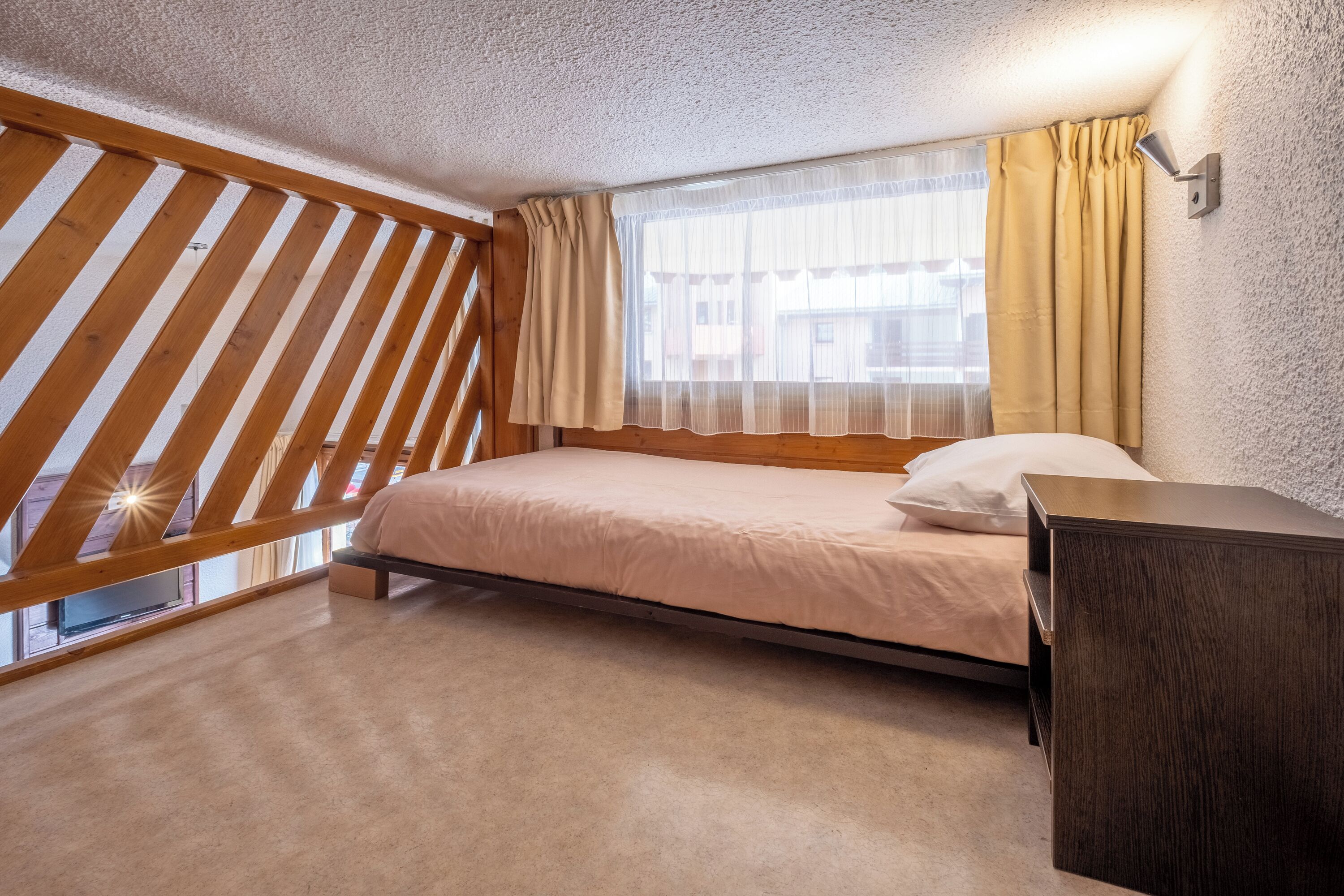 Appartement 2 Pièces 5 Personnes Rive Droite - Balcon | Décoration personnalisée, ameublement personnalisé, Wi-Fi gratuit