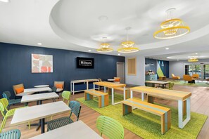 Dining - Spark by Hilton Missouri City (Missouri City)