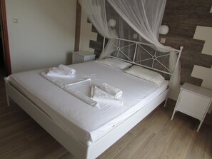 Iron/ironing board - Sevi Apartments (Kos)