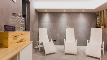 Sauna seca, banheira de hidromassagem, sauna a vapor, banho turco/hammam