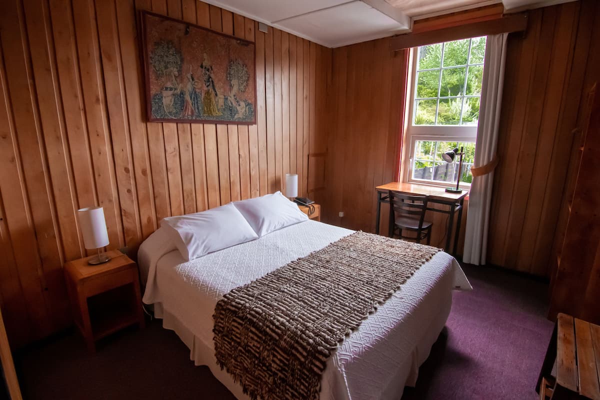 Standard Double Room | Free WiFi, bed sheets