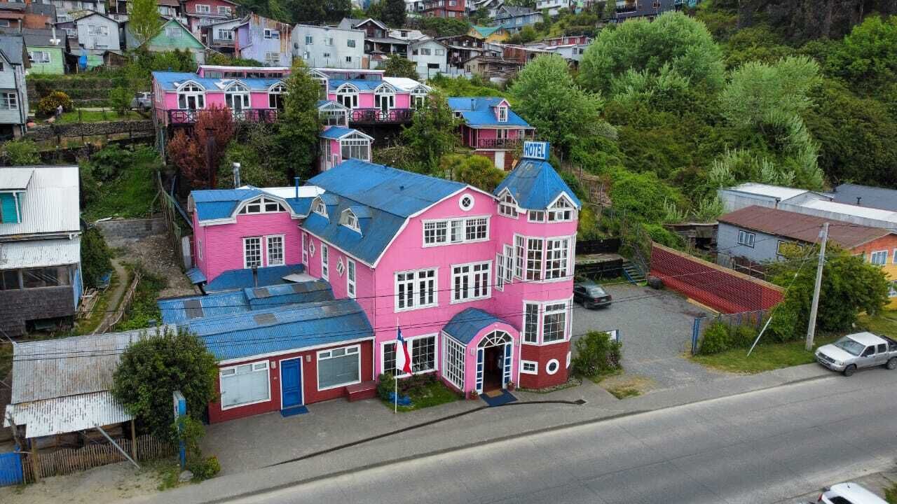 Façana frontal de l'allotjament