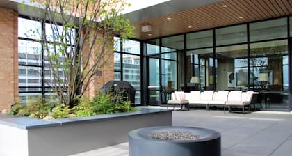 Home2 Suites by Hilton Chicago McCormick Place