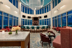 Breakfast and lunch served