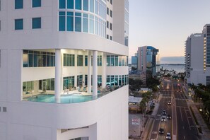 บริเวณภายนอก