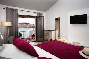 Room - Le Relais Des Trois Mas (COLLIOURE)