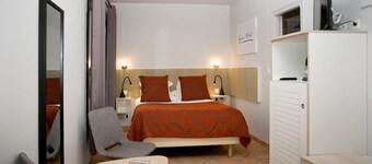 Le Relais Des Trois Mas