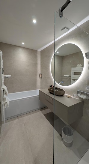 Bathroom - Le Relais Des Trois Mas (COLLIOURE)