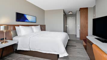 Room, 1 King Bed | Premium bedding, in-room safe, desk, iron/ironing board