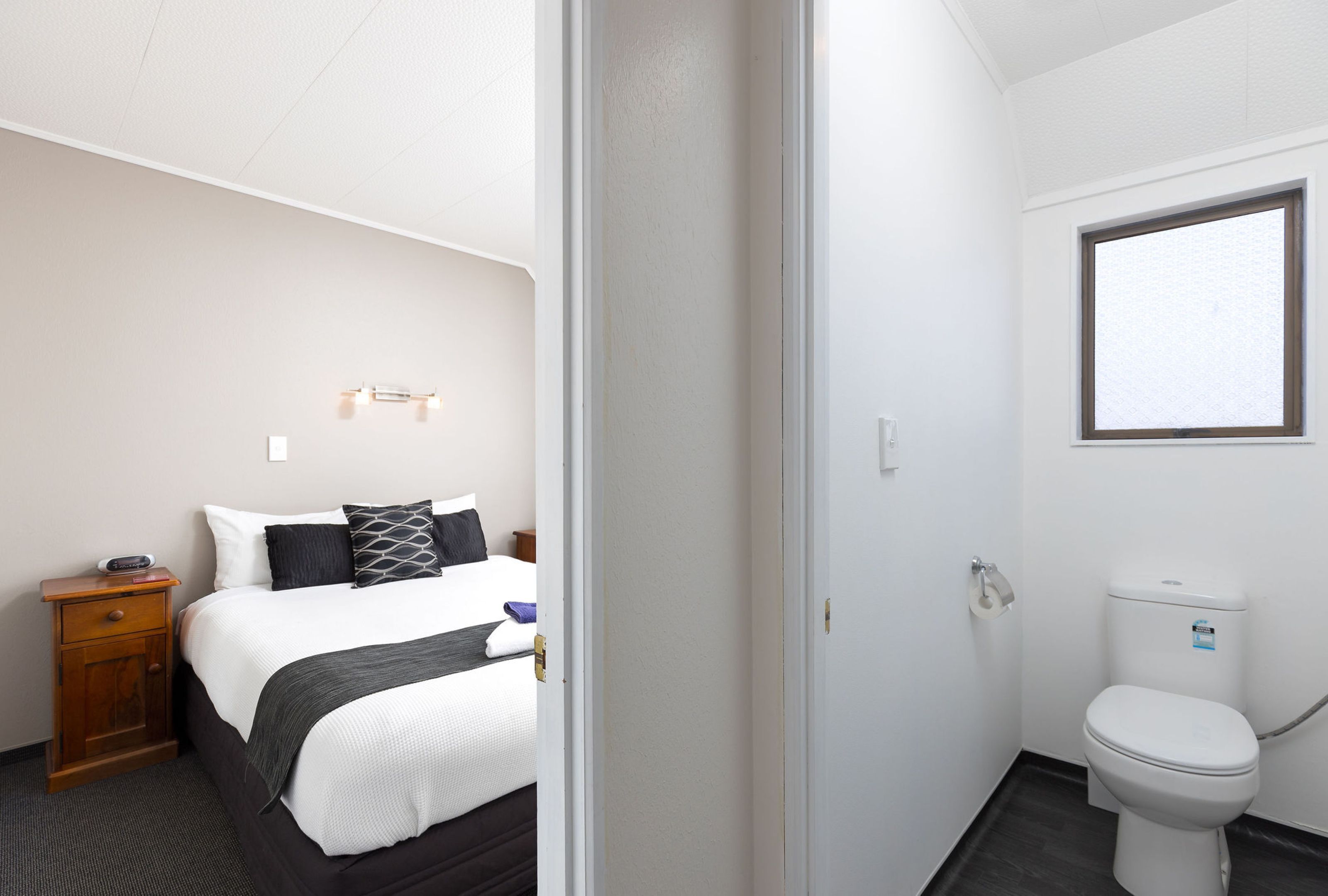 two bedroom | individually decorated, desk, iron/ironing board, free wifi