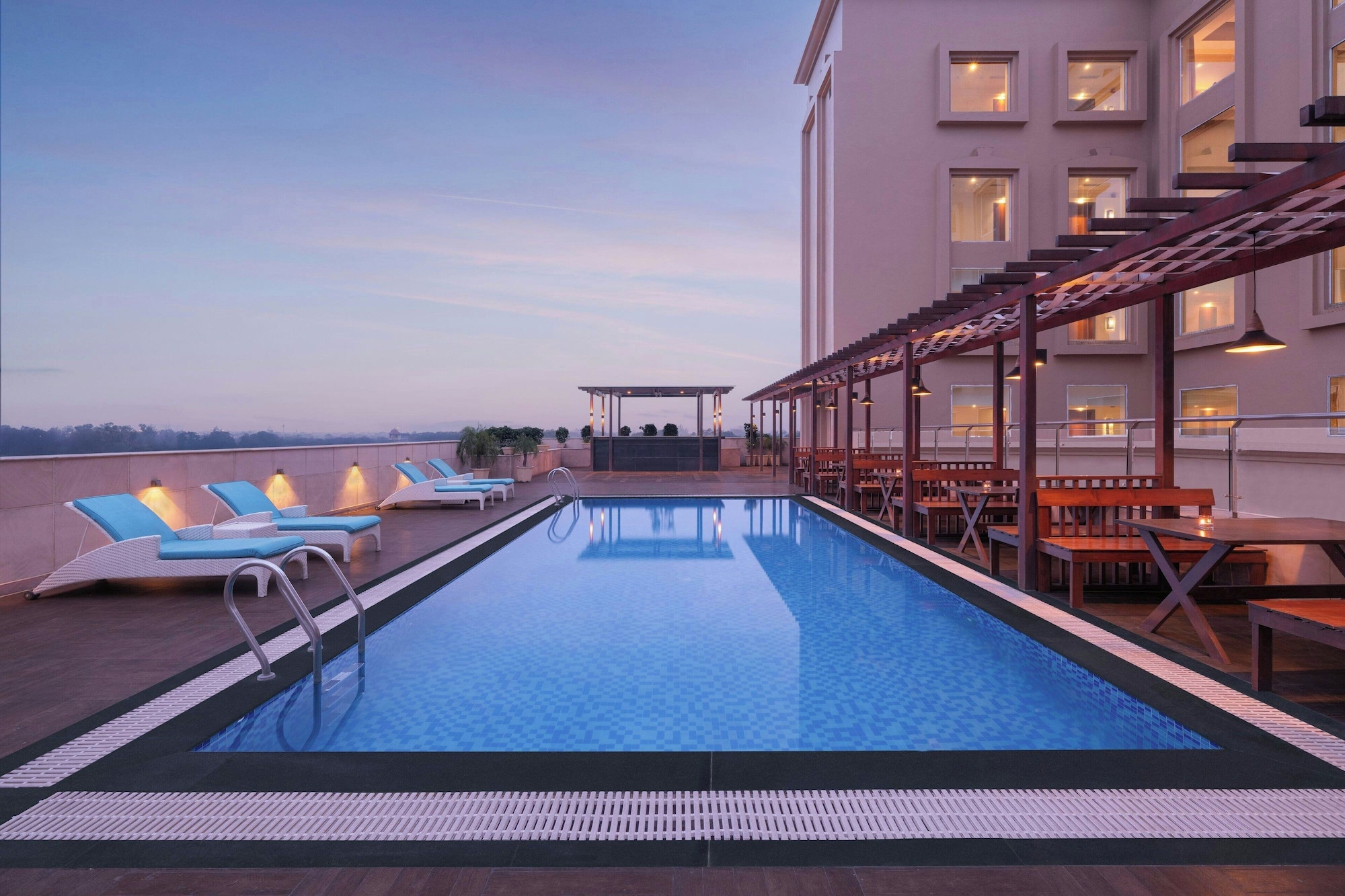 4 Star Hotels