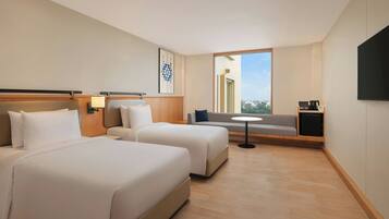 Room, 1 Twin Bed, Non Smoking | In-room safe, desk, laptop workspace, blackout drapes