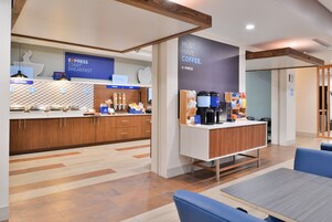 Desayuno buffet incluido todos los días 