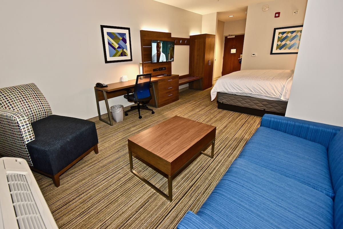 In-room safe, desk, blackout drapes, soundproofing