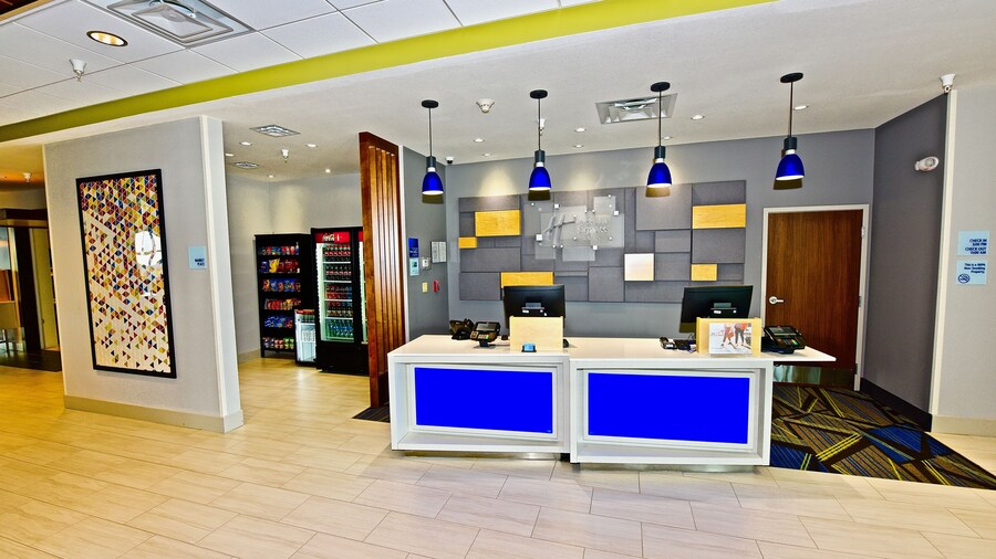 Holiday Inn Express & Suites Perryville by IHG