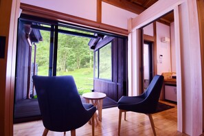 Suíte júnior, vista para o jardim, em edifício anexo (Japanese Style, Garden View) | Terraço/pátio