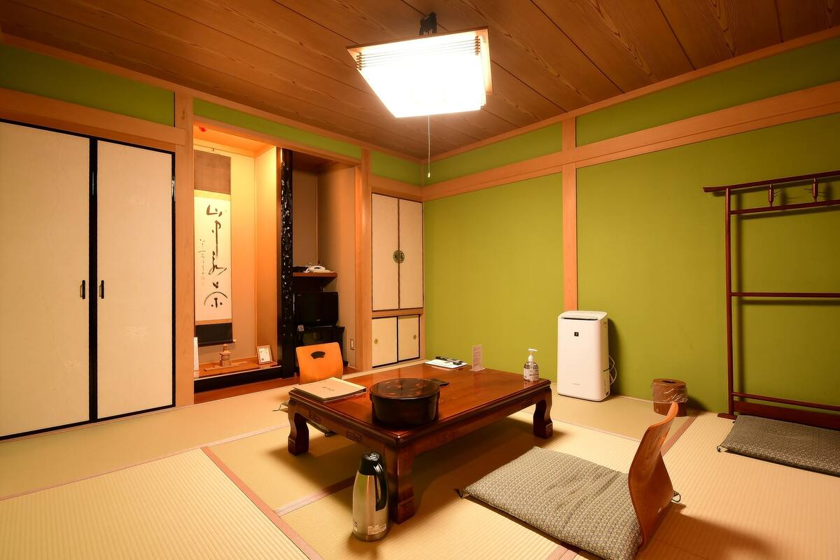ห้องสแตนดาร์ด, ปลอดบุหรี่, ห้องน้ำส่วนตัว | ผ้านวมขนเป็ด, ตู้นิรภัยในห้องพัก, Wi-Fi ฟรี, ผ้าปูที่นอน