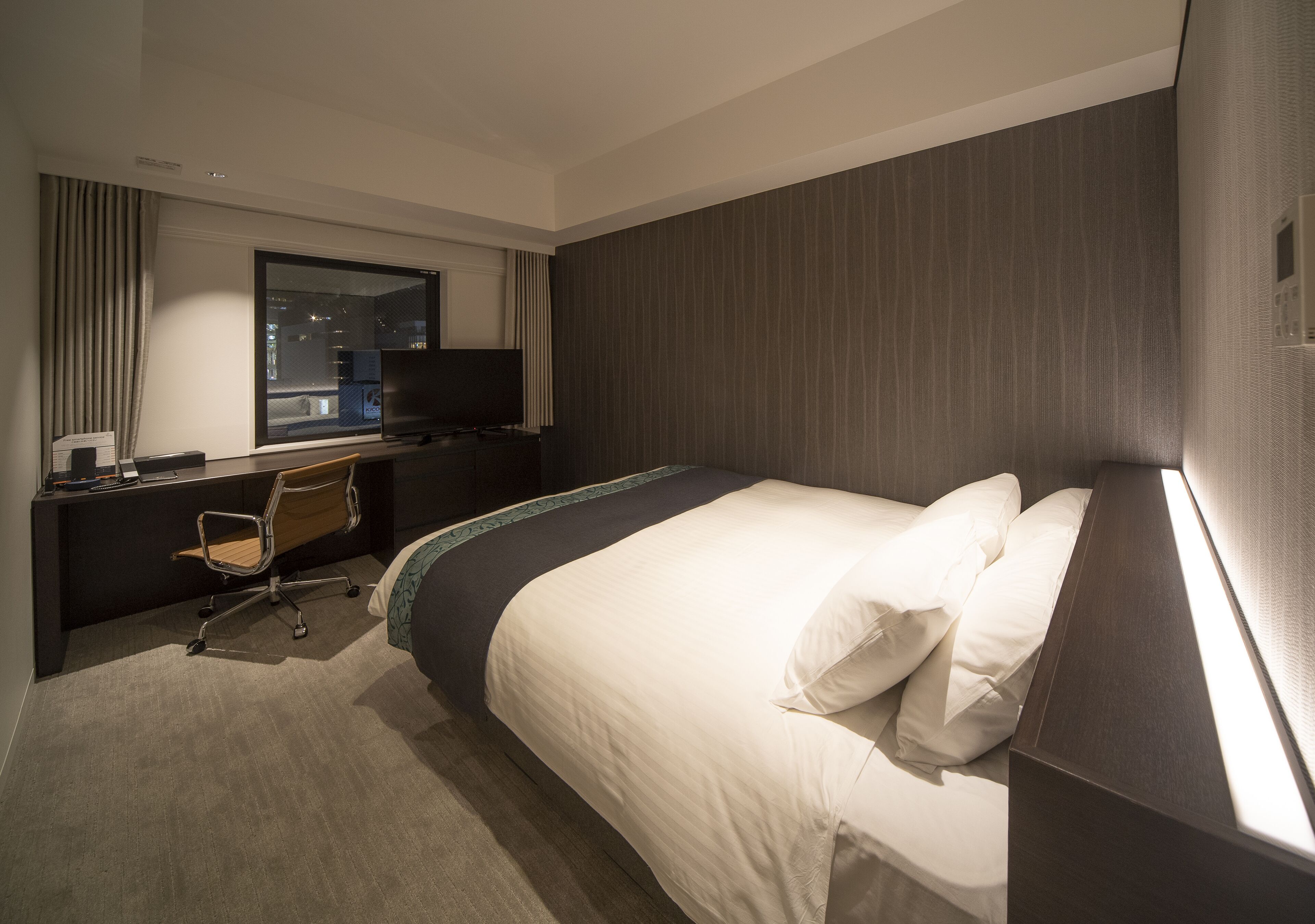 ビザビイオ Vis-à-vis XIO ビザビイオ Vis-à-vis XIO 美顔器