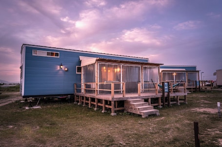 1 habitación, cubrecamas, wifi gratis y ropa de cama