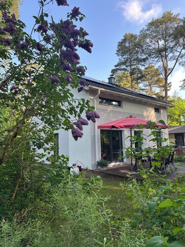 Maison de vacances moderne dans la campagne de Berlin à 100 m de Wandlitz et Liepnitzsee