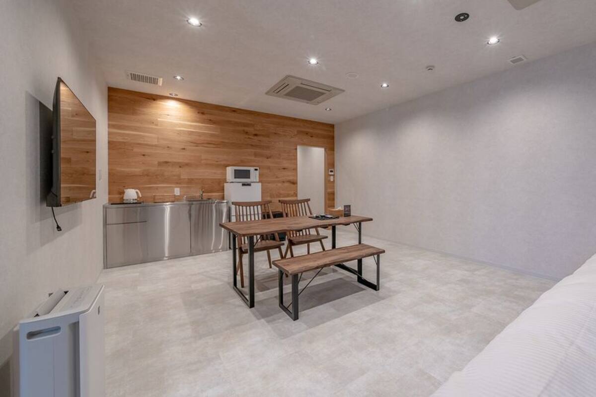 Minibar với thức uống miễn phí, màn/rèm cản sáng, phòng cách âm 