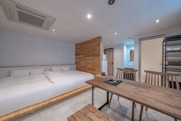 Standard Twin Room, Non Smoking | Free minibar, blackout drapes, soundproofing, iron/ironing board