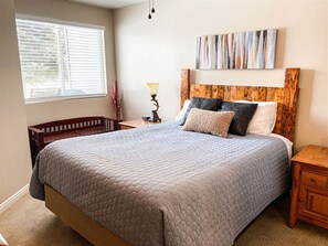 1 chambre, lit avec matelas en mousse à mémoire, Wi-Fi, literie fournie