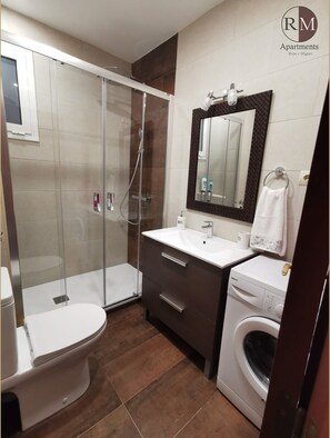 تجهيزات دش، مجففات شعر، مناشف، شامبو