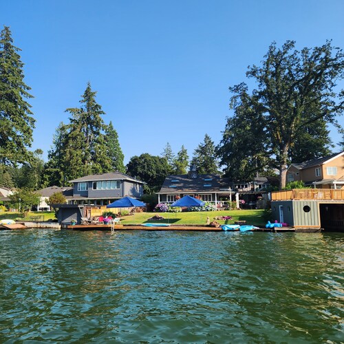 ORIGINAL 1927 COZY LAKEFRONT BUNGALOW WITH WRAP AROUND PORCH