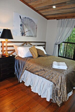 3 chambres, fer et planche à repasser, Wi-Fi gratuit, draps fournis