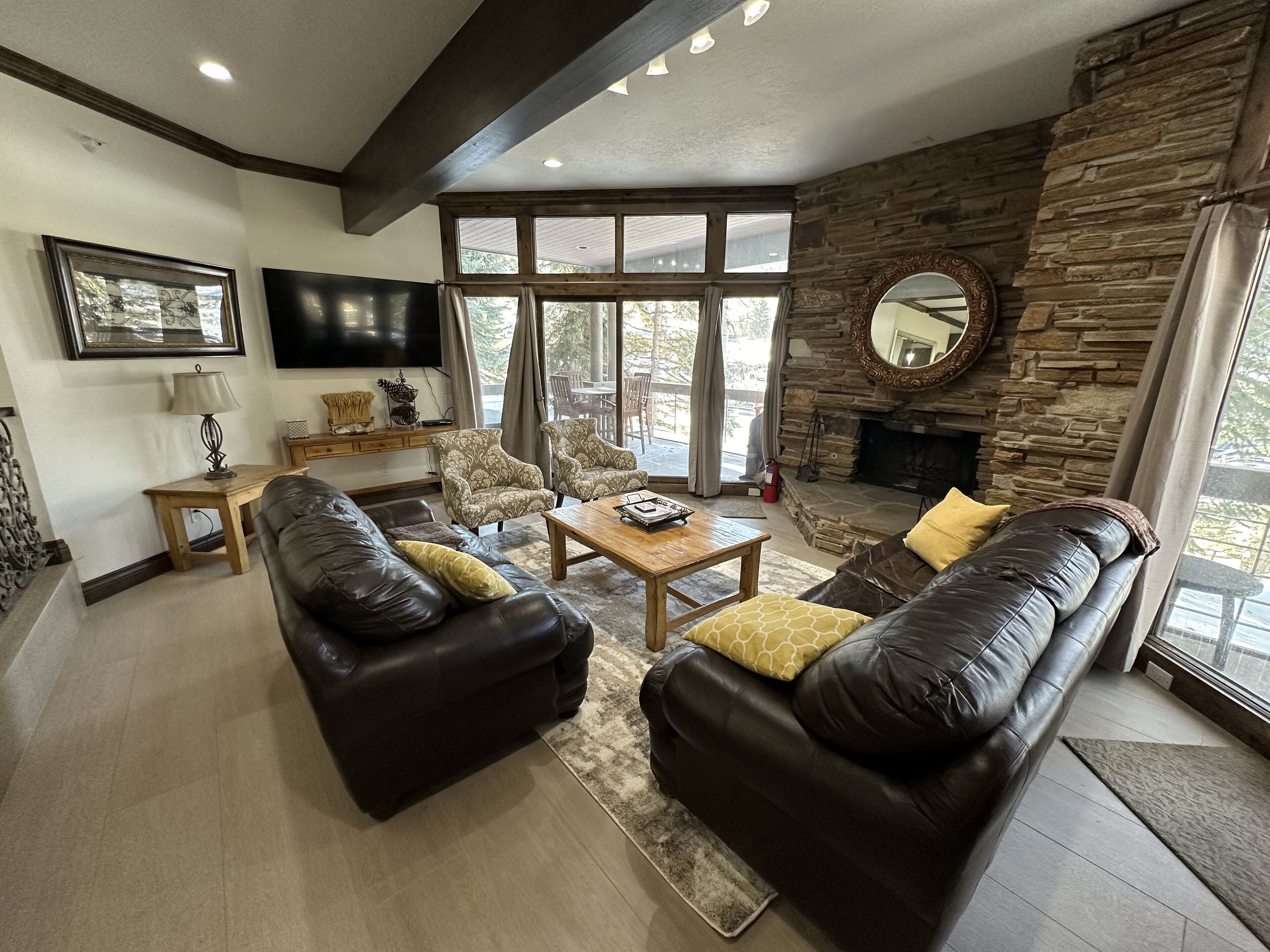 TV, fireplace, DVD player, stereo