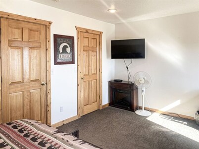 Lake View Condo 874 #4 with Awesome Lake View