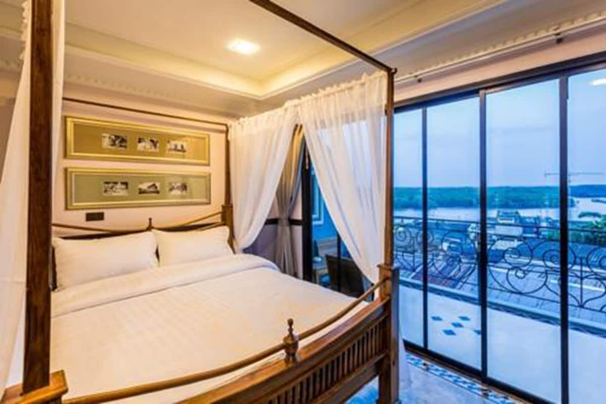 deluxe room | in-room safe, free wifi