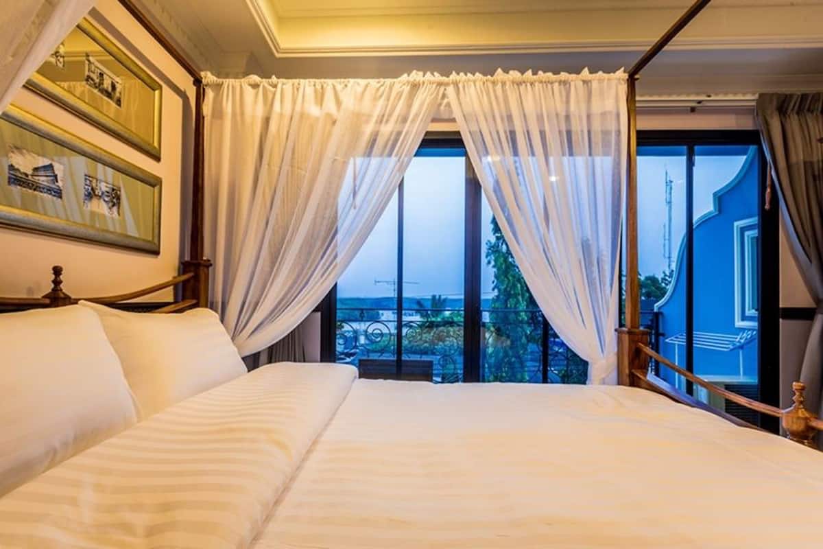 deluxe room | in-room safe, free wifi