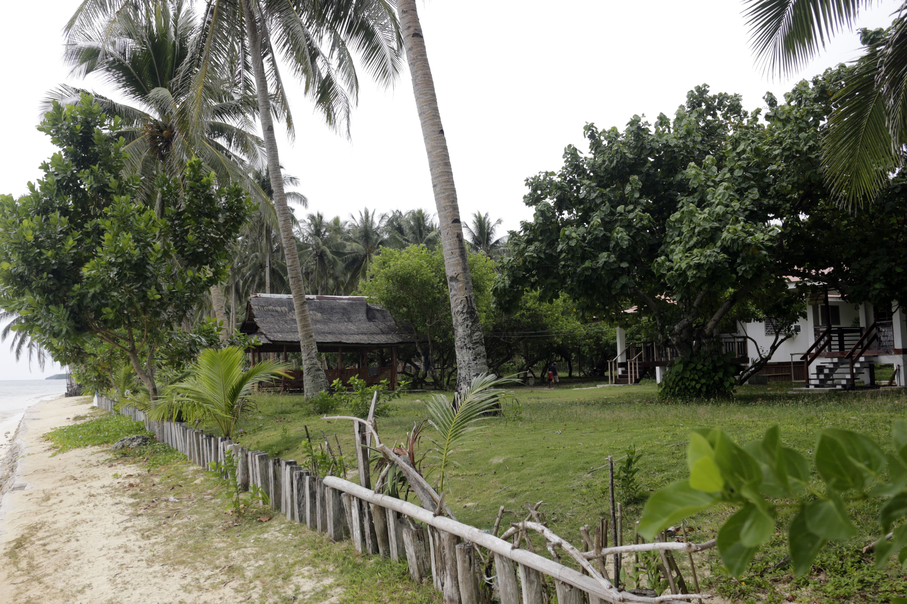 Standard Studio, 1 Bedroom, Beachfront | Property grounds