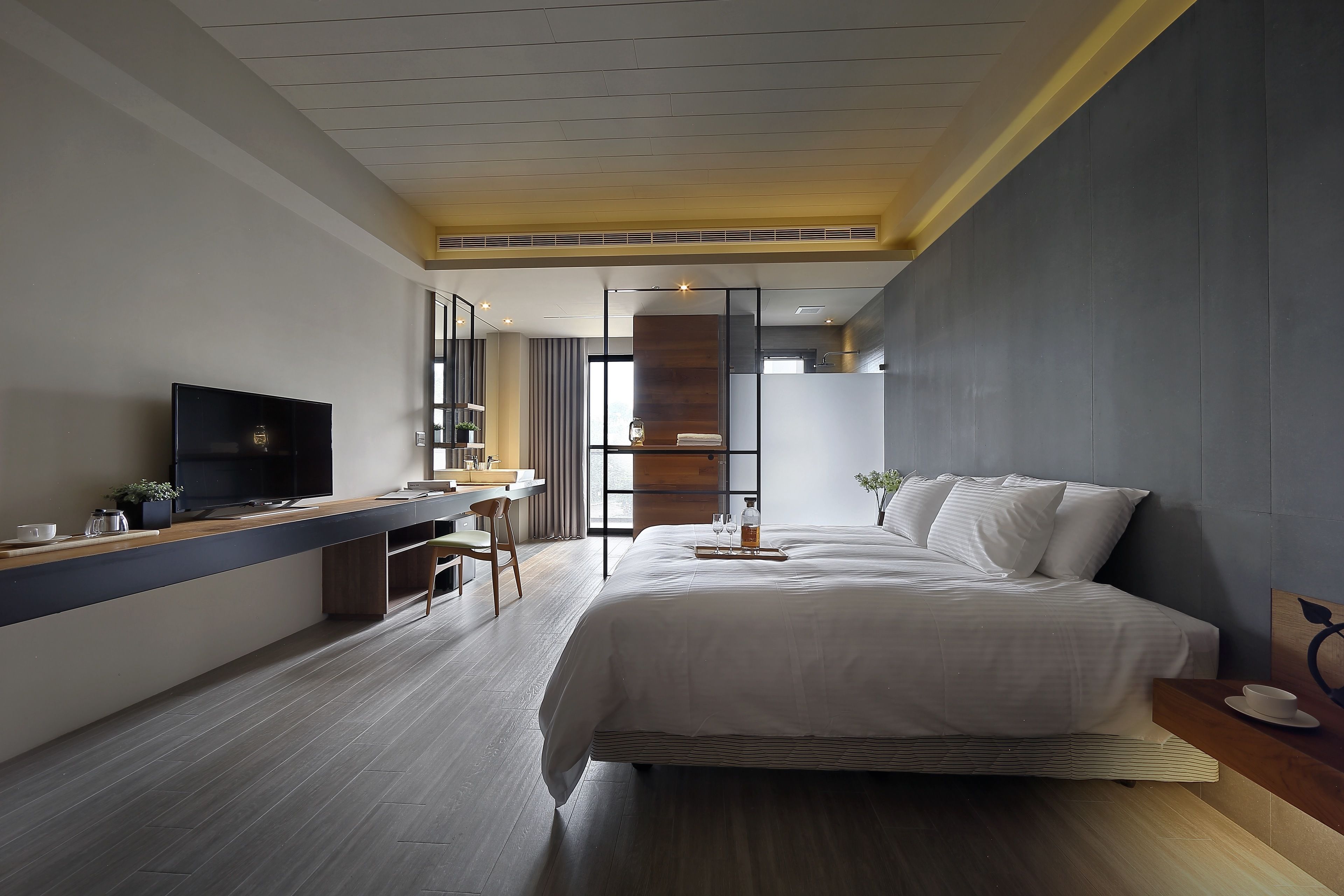 Deluxe Double Room, 1 Queen Bed, Balcony, Mountain View | Minibar, individually decorated, desk, laptop workspace