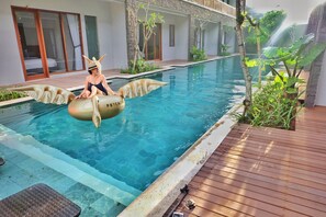 Outdoor pool, pool loungers