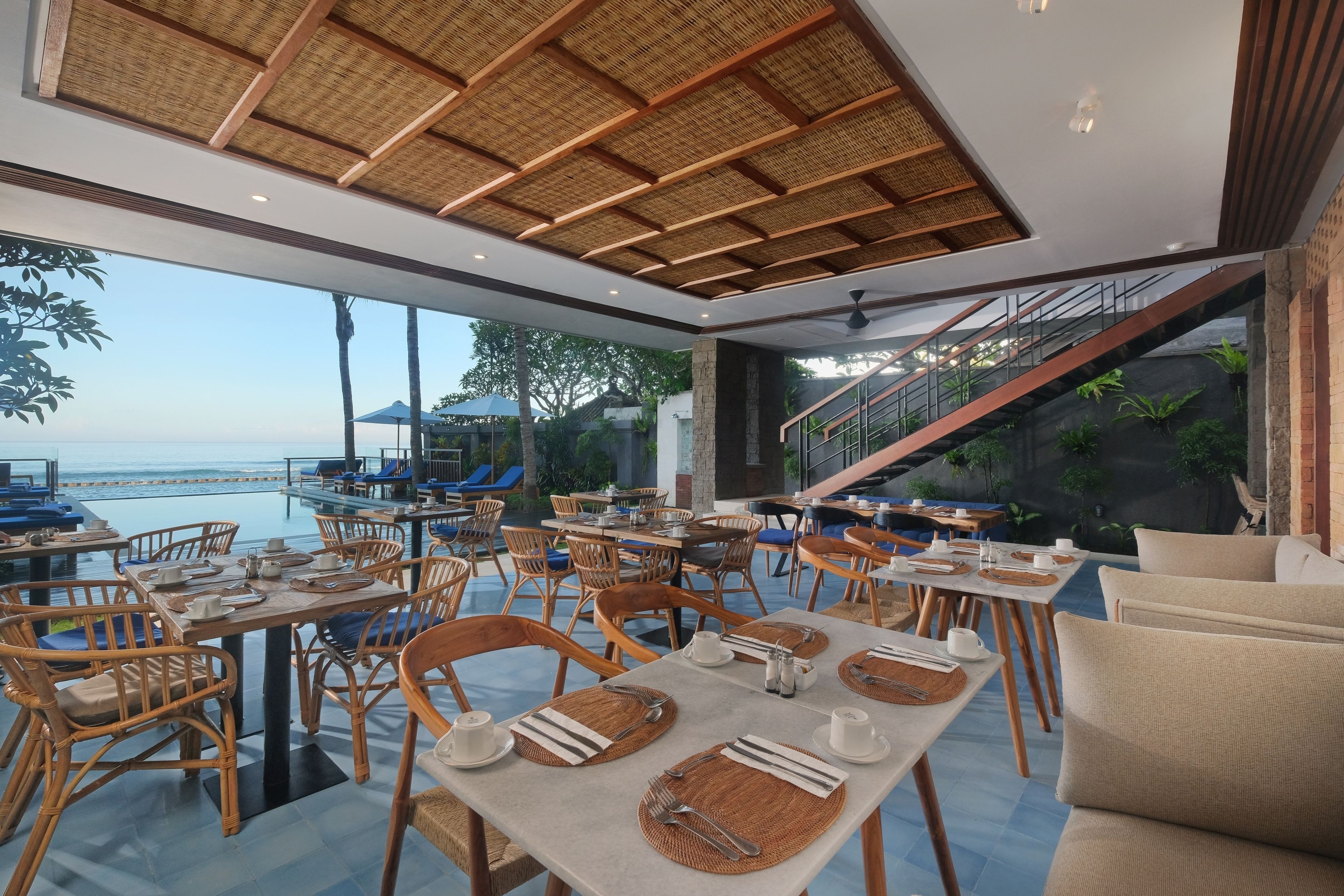 daily continental breakfast (idr 160000 per person)