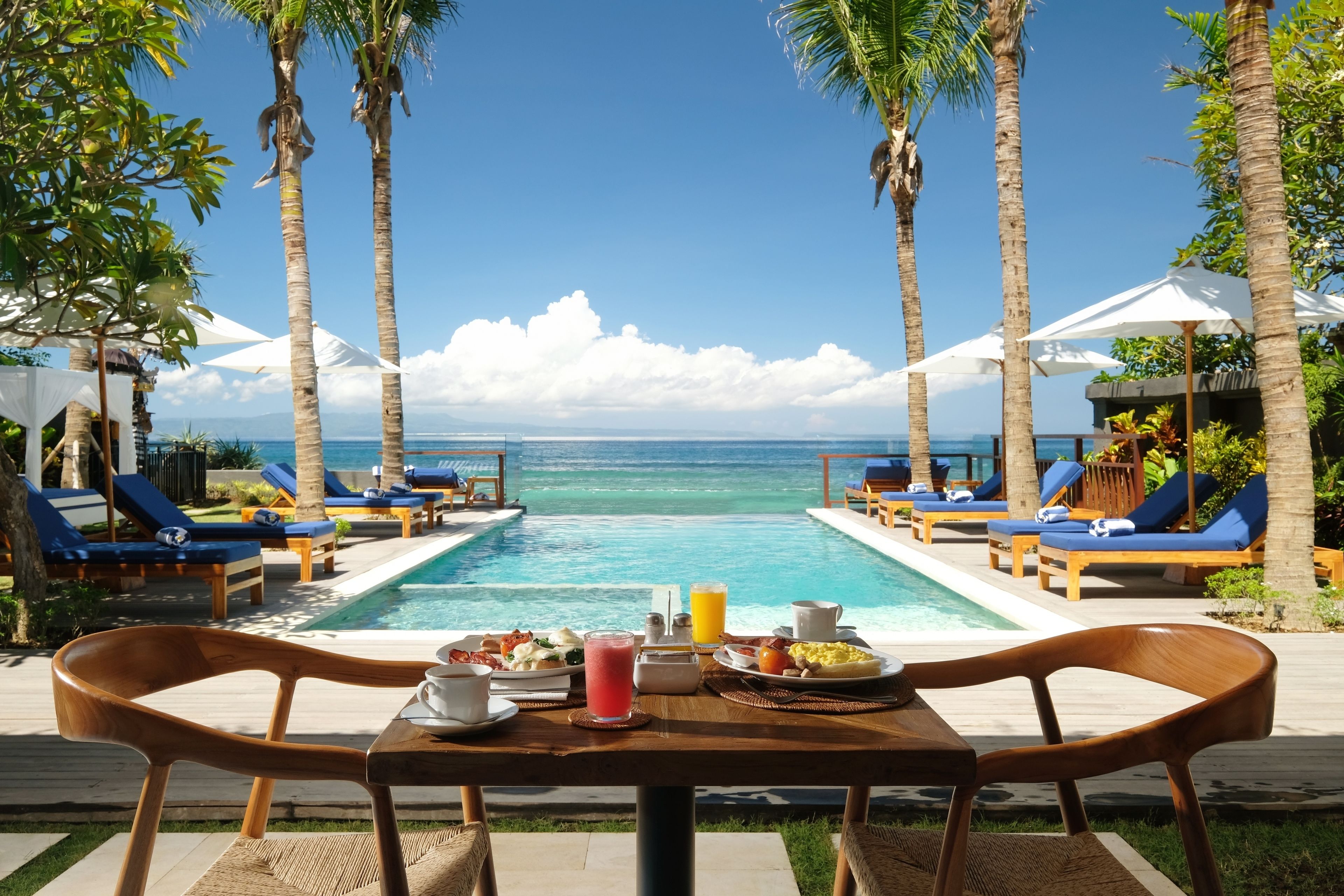 Outdoor pool, sun loungers