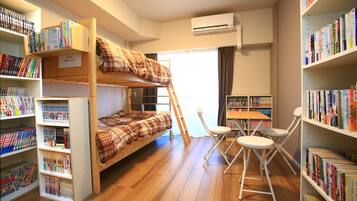 Comic Room, Non Smoking | Desk, iron/ironing board, free WiFi