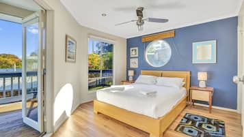 All Decked Out | 3 bedrooms, iron/ironing board, bed sheets