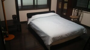 ห้องเบสิก, หลายเตียง, ปลอดบุหรี่, วิวภูเขา (Private Vacation Home)