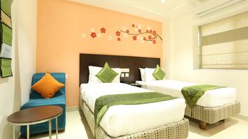 Standard Room | In-room safe, desk, free WiFi