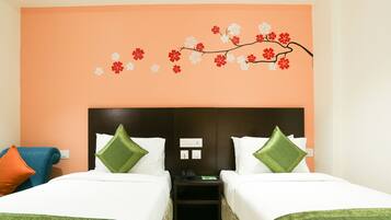 Standard-huone | Tallelokero huoneessa, työpöytä, ilmainen Wi-Fi