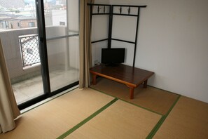 Habitación tradicional, no fumadores (Japanese-style) | Escritorio y wifi gratis
