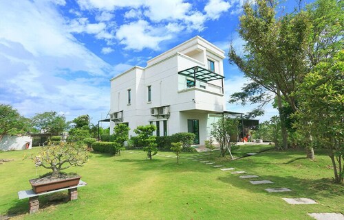 Mu Xia Beds and Breakfasts