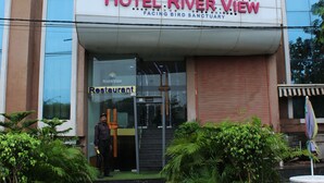 Unclassified image, 4 of 73, button - Hotel River view (New Delhi)