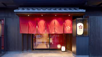 Overnatningsstedets facade